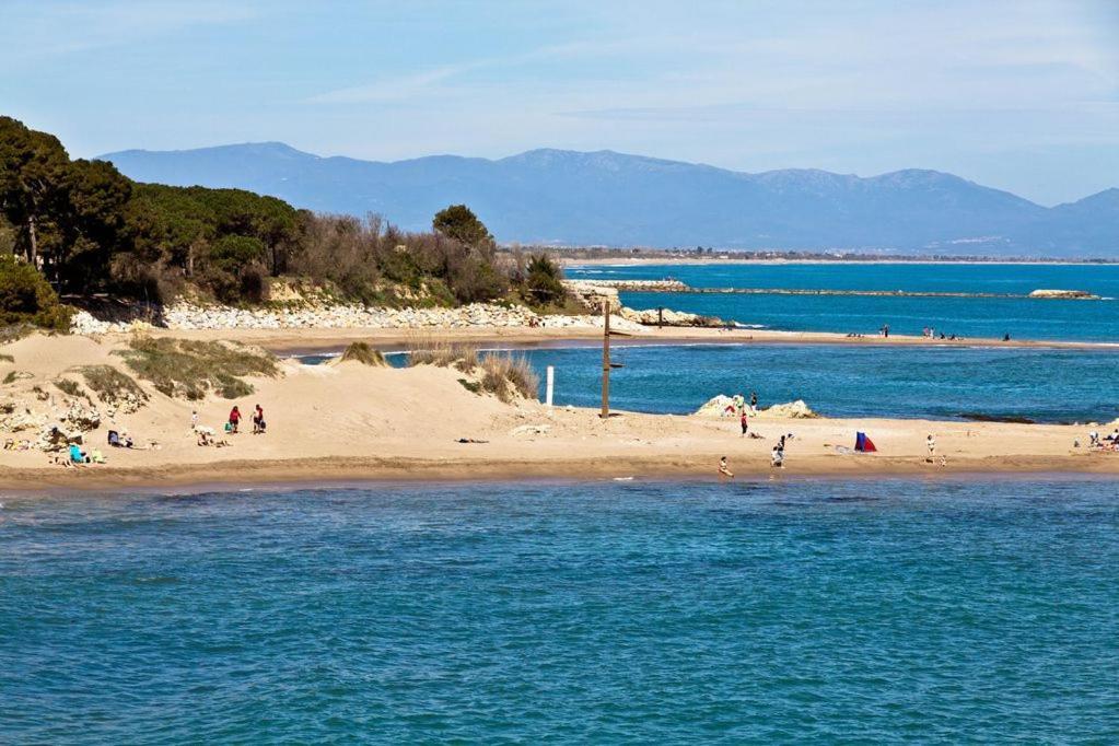 Apartamento Pie De Playa-Wifi Free L' Escala Exteriör bild