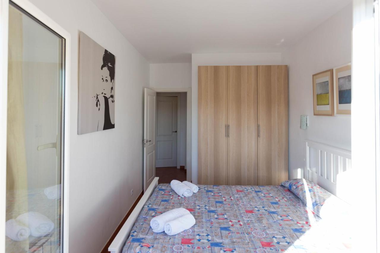 Apartamento Pie De Playa-Wifi Free L' Escala Exteriör bild